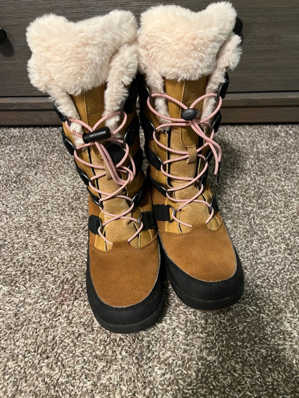 Girls boots